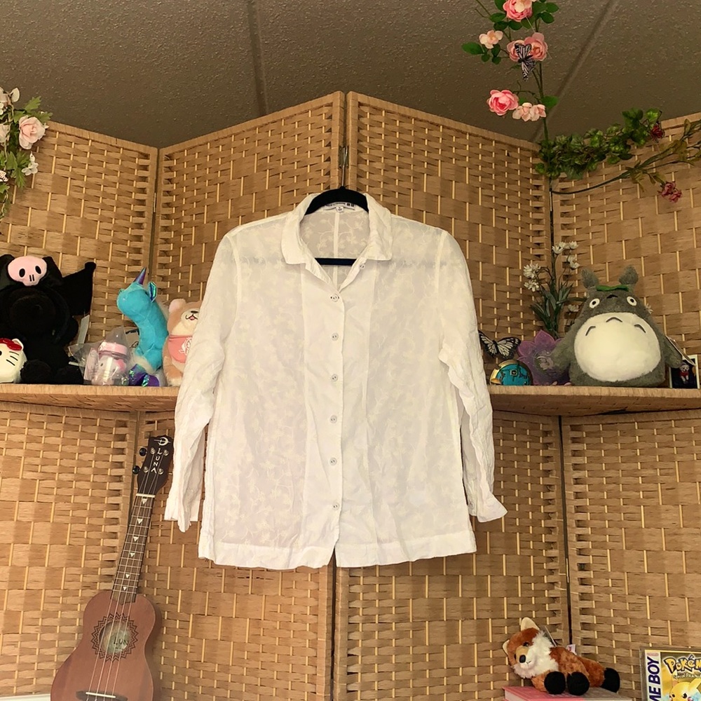 Beautiful Eyelet Button up Shirt